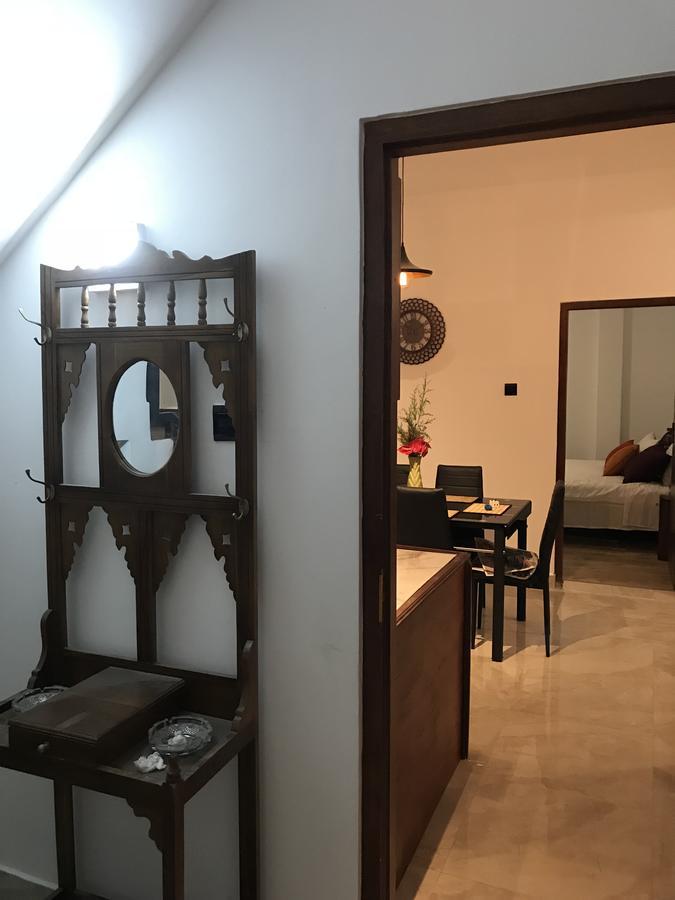 Regal Rose Luxury Holiday Apartments Нувара-Елія Екстер'єр фото