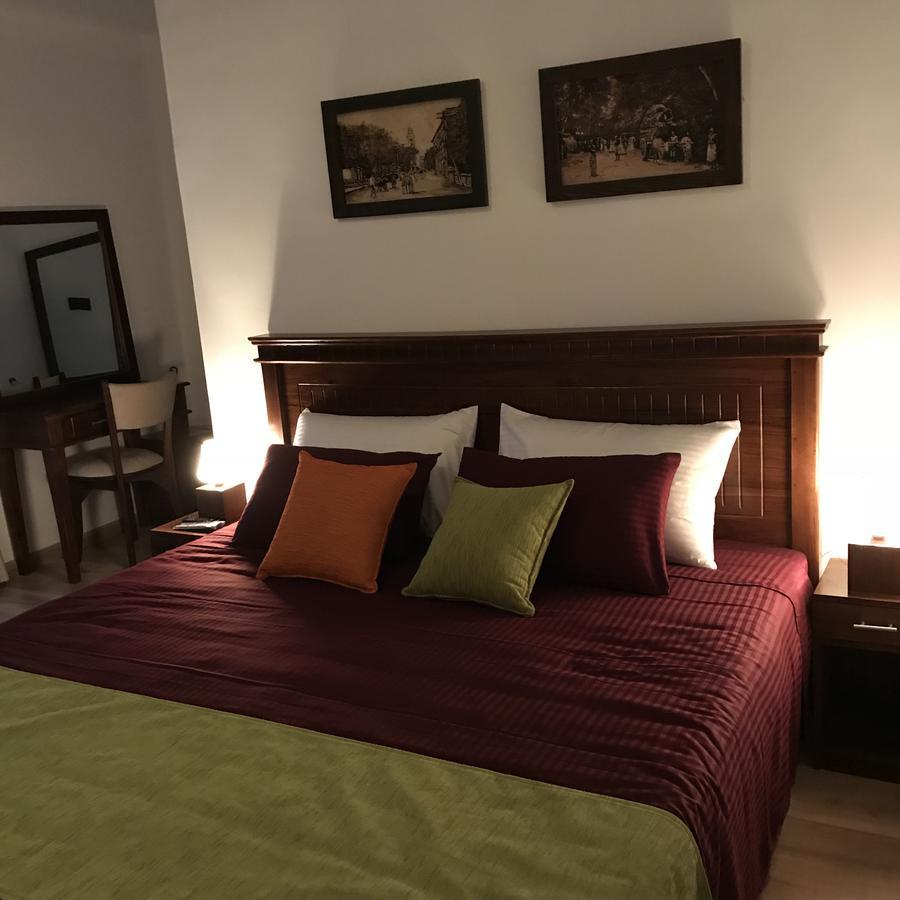 Regal Rose Luxury Holiday Apartments Нувара-Елія Екстер'єр фото
