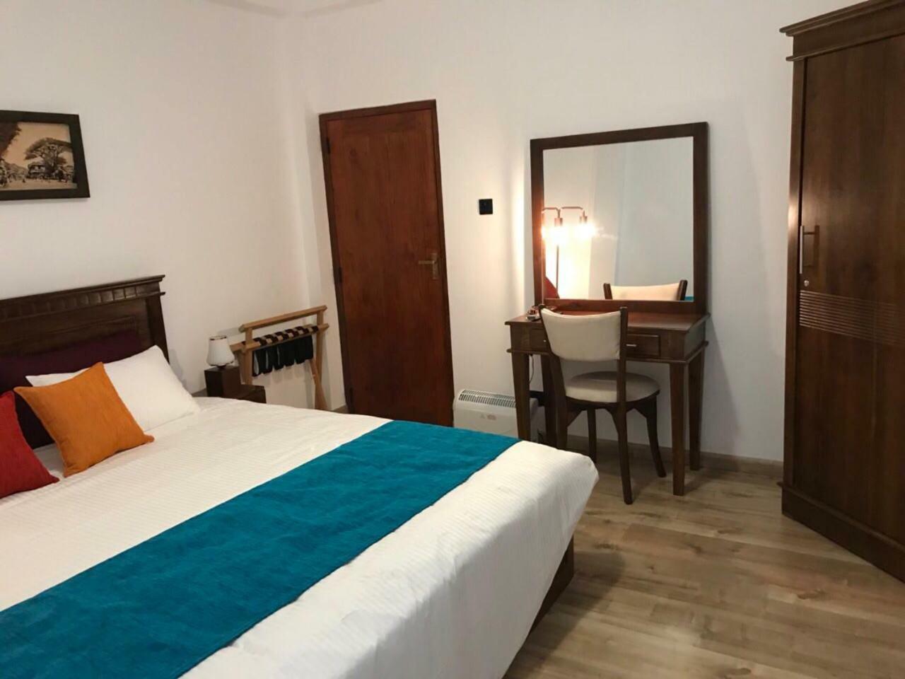 Regal Rose Luxury Holiday Apartments Нувара-Елія Екстер'єр фото